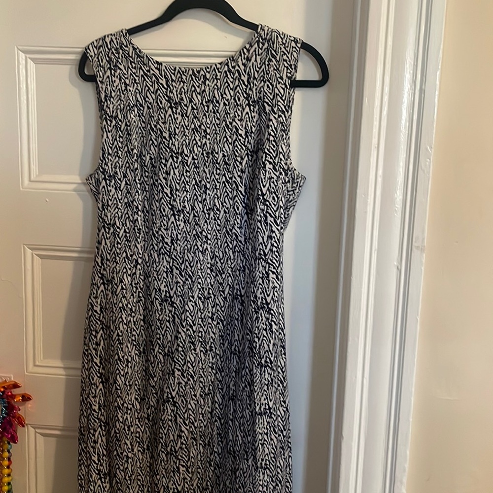 Calvin Klein Blue/white patterned dress